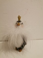 Dekofigur*Pinguin mit Federboa