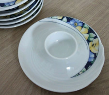 1 Eierbecher mit Ablage