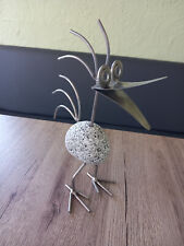 Steinvogel aus Edelstahl und