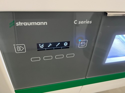 Straumann series cadcam - straumann,