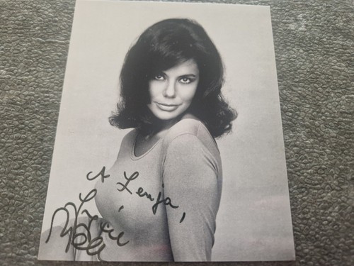 Giorgia moll orig sig - **,