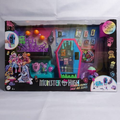Monster high student - monster, lounge