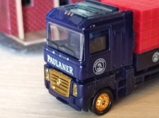 1:87 Moderner Renault  Bierlaster Paulaner 2 Anhänger, Liefer- LKW mit Stapler