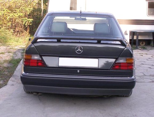 Heckspoiler für mercedes w124 - heckspoiler,