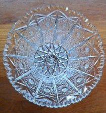 Prunkvolle Glasschüssel