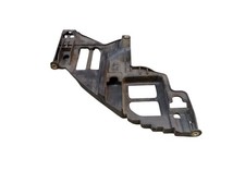 Stoßstangenhalter rechts vorn