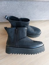 UGG Stiefel Gr. 39 Wildlleder Lammfell Zipp schwarz 1x Getragen Neuw