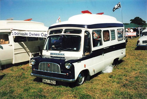 Altes wohnmobil oldtimer foto - oldtimer,