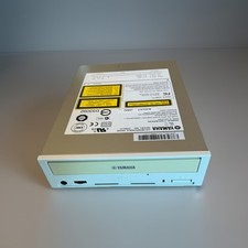 YAMAHA CRW-F1 IDE/ATAPI CDR/RW LAUFWERK incl. F1 Software-Disk