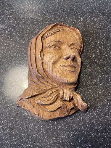 Relief frau mit - mit, kopftuch