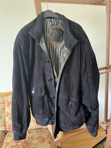 Dunkelblaue retro