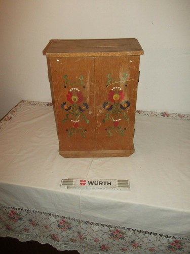 Altes schränkchen - altes,