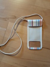 Tchibo Wasserdichte Handy Umhängetasche für den Strand, Neuwertig.