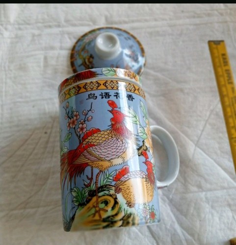 Teetasse mit deckel und sieb - deckel,