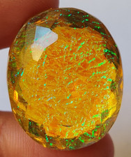 Großes Monarch Feueropal