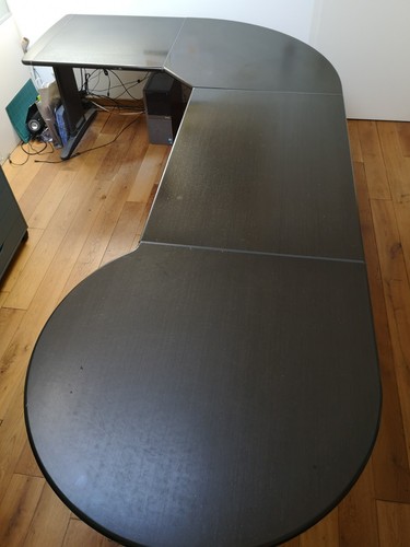 Büroschreibtisch mit