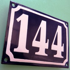 HAUSNUMMER 144 = Antikes Emailschild um 1935 Haustür Eingang = FETT und MAKELLOS