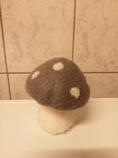 Herbst-Deko Pilz gefilzt weiss/grau