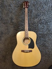 Gebrauchte Akustikgitarre C