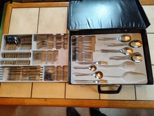 Nivella Besteck aus Edelstahl