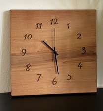 Wanduhr Holz Buche quadratisch