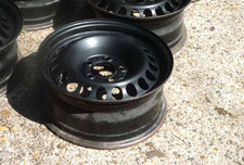 Mercedes Stahlfelge in 6 1/2J x 15 Zoll Et37 W210 w126 w124 Felge schwarz 5 loch