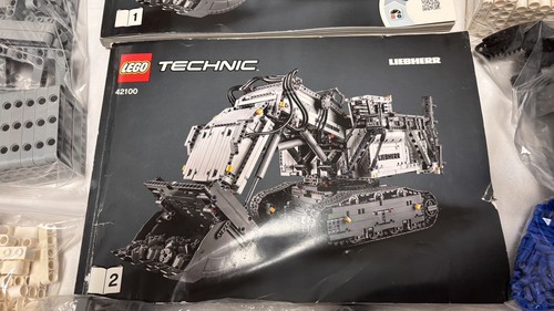 Lego technic liebherr bagger - lego,