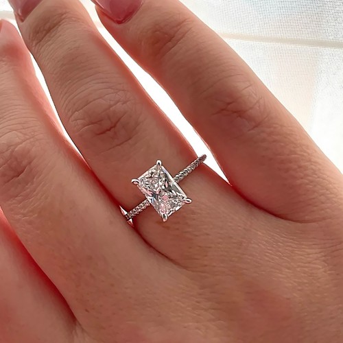 Funkelnder strahlender 18k