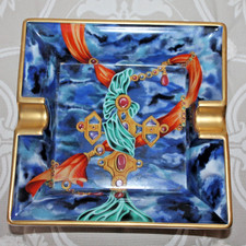 Porcelaine de Paris Or fait