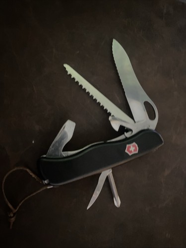 Victorinox trailmaster - victorinox,
