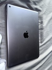 Apple iPad 8. Gen 128GB WiFi Space Grau Top Zustand 