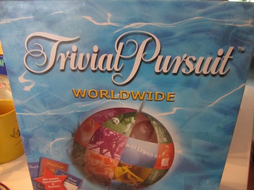 Trivial pursuit worldwide - pursuit,