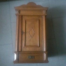altes Wandschränkchen Hängeschrank  Holz Antiquität 