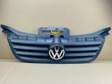 VW Touran Kühlergrill mit Emblem Bj 2004 Farbe Indigoblau Perl 374820