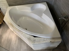 Camargue Nimes Eckbadewanne