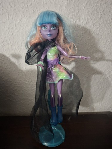 Monster high doll river - monster,