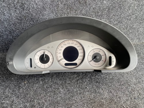 Mercedes benz w211 - w211, tacho