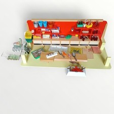 Alter DDR Kaufladen viel Zubehör Waage Miniaturen Einkaufskörbe Geld