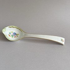 Herend Queen Victoria