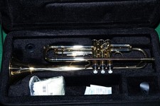 LEVANTE LB-TR6305 B-TROMPETE NEU UND UNBENUTZT MIT ROTMESSING MUNDROHR