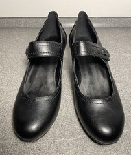 Schwarze Spangenpumps von