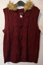 kuschelig warme Weste Strickweste Kapuze Pelz Knebel rot dunkel-rot bordeaux 40