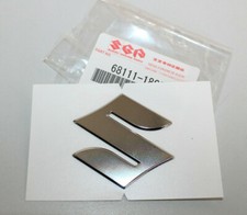 Emblem Aufkleber Tank S Symbol Suzuki GSX1300BK GSX1300R GSX1400 GW250 GS500   