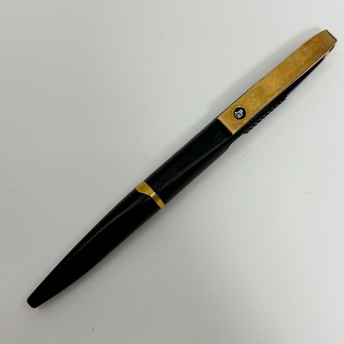 Pelikan luigi colani - no.1,