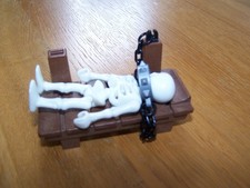 Playmobil  "Der vergessene Gefangene", Skelett auf Pritsche, ohne Beschädigung