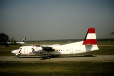 Dia OE-LFF Fokker 50 Austrian Airlines 35mm gerahmt OP-K12-33