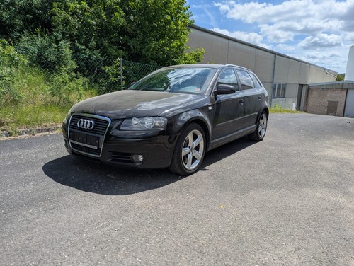 Audi 2008 2 v6 quattro - 3.2,