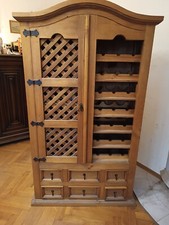 Schrank Kare Design mit Weinflaschenfächer ca 190 hoch und ca 100 breit 