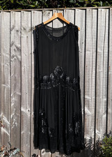 Vintage Antik Art Deco Kleid schwarz transparente Seide Perlen ärmellos Pailletten S/M