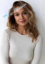 Lola Weippert Glamour